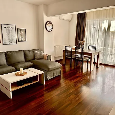 Bonjour With Terrace And Parking Apartman *