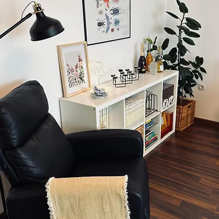 Bonjour With Terrace And Parking Apartman