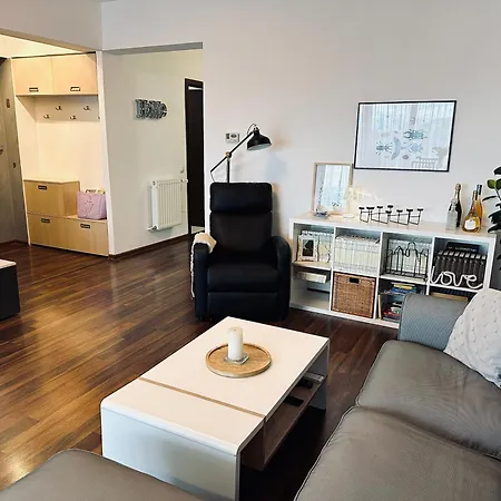 Apartamento Bonjour With Terrace And Parking Cluj-Napoca